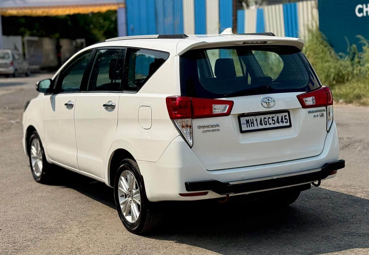 Innova Crysta 2.4 Z